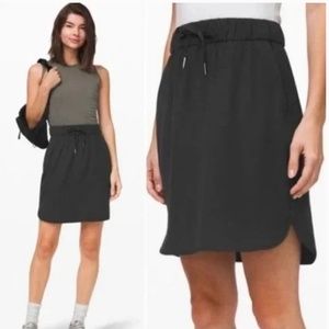 Lululemon On The Fly Skirt *Woven Black